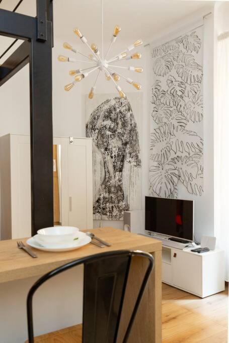 Stylish And Smart Apartment In The Center Budapest Extérieur photo