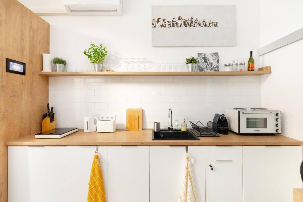 Stylish And Smart Apartment In The Center Budapest Extérieur photo